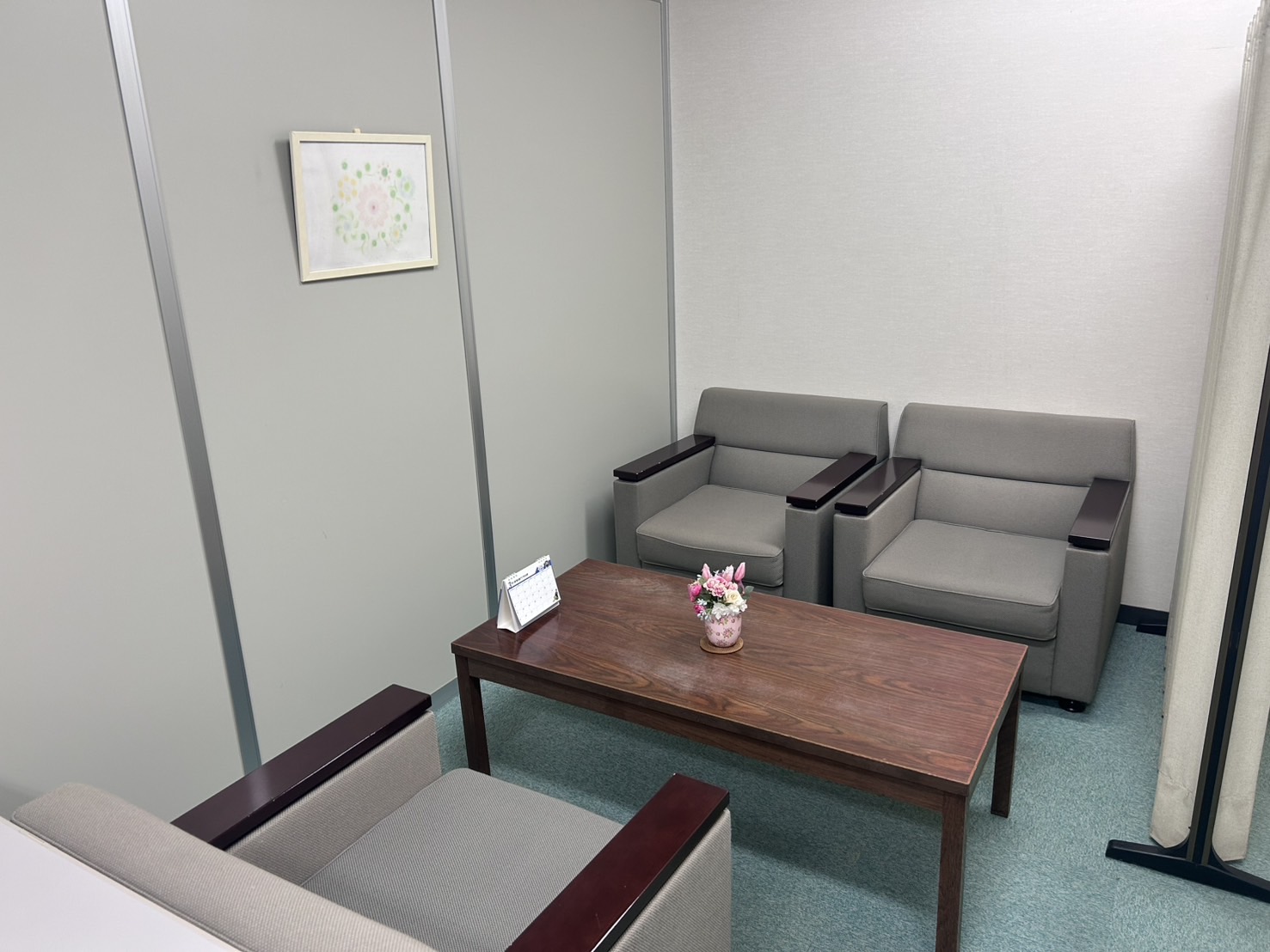 【差替用】カウンセリングルーム写真_健志台