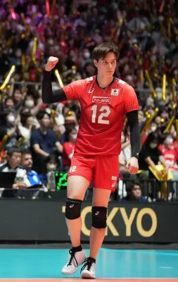 バレーボール髙橋藍  (1)