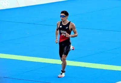 小田倉　真
