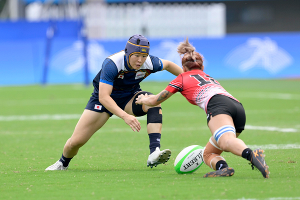 ラグビー女子松田　凜日2